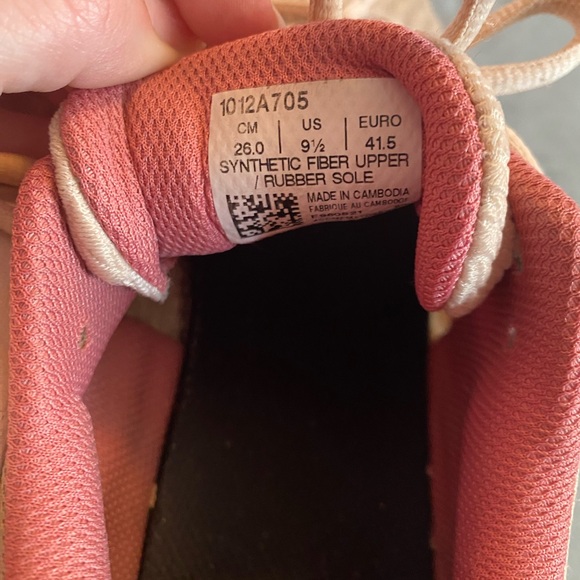 Women’s Size 9.5 ASICS Patriot 12 Shoes - Pearl Pink/Smokey Rose Colored - Picture 6 of 7